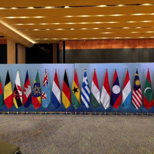 INDOOR FLAG STAND / CONFRENCE FLAG STAND